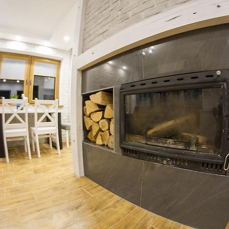 "Miedzy Gruszka A Sanem" Apartamento Lesko Exterior foto