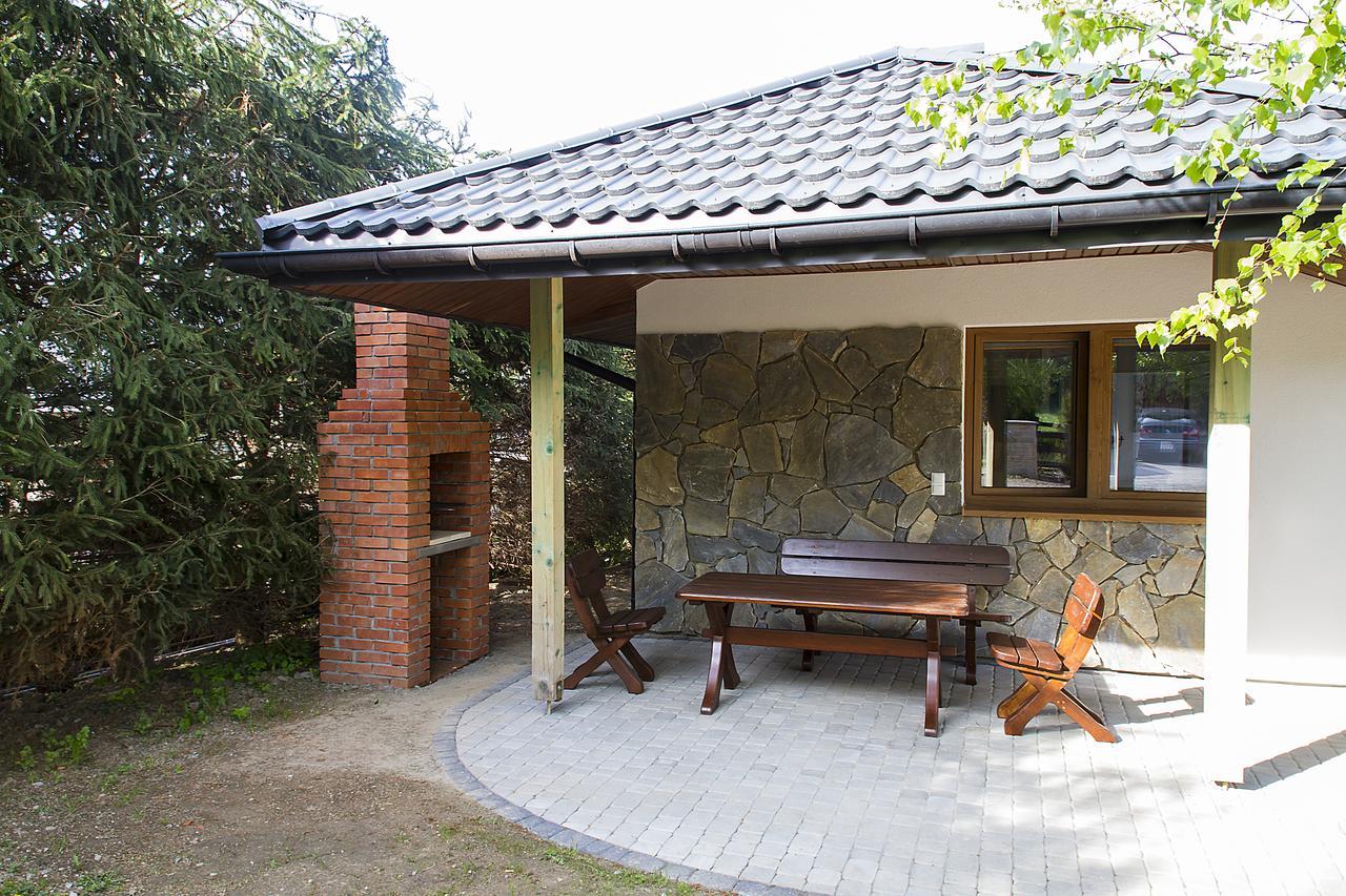 "Miedzy Gruszka A Sanem" Apartamento Lesko Exterior foto