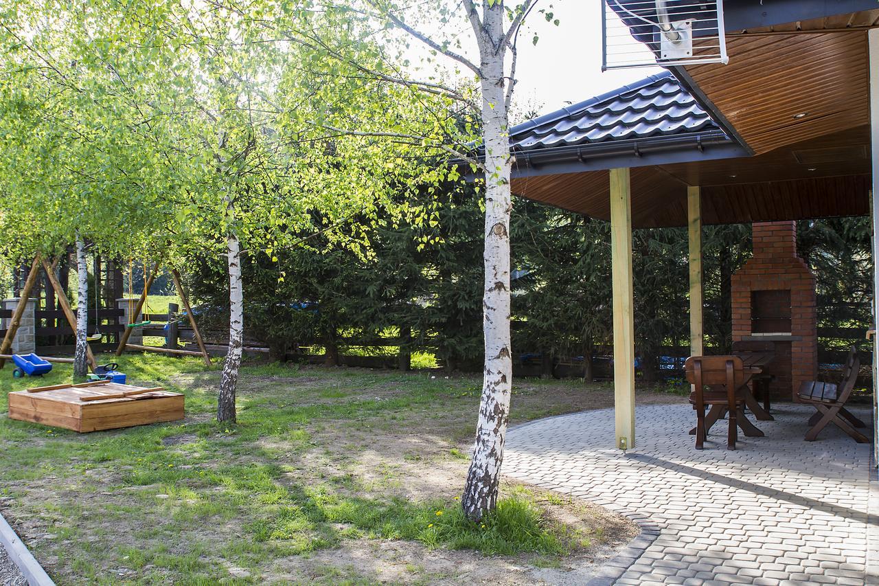"Miedzy Gruszka A Sanem" Apartamento Lesko Exterior foto