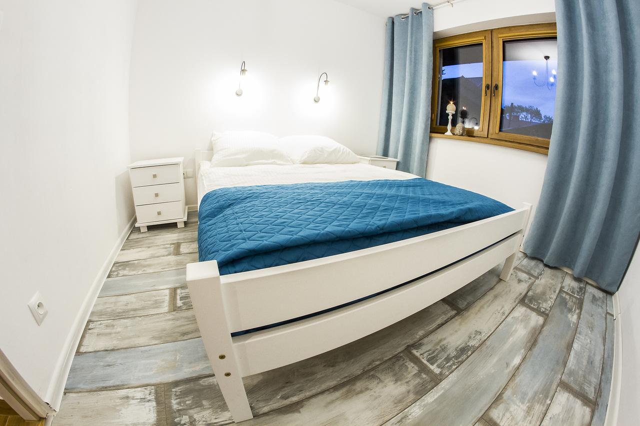"Miedzy Gruszka A Sanem" Apartamento Lesko Exterior foto