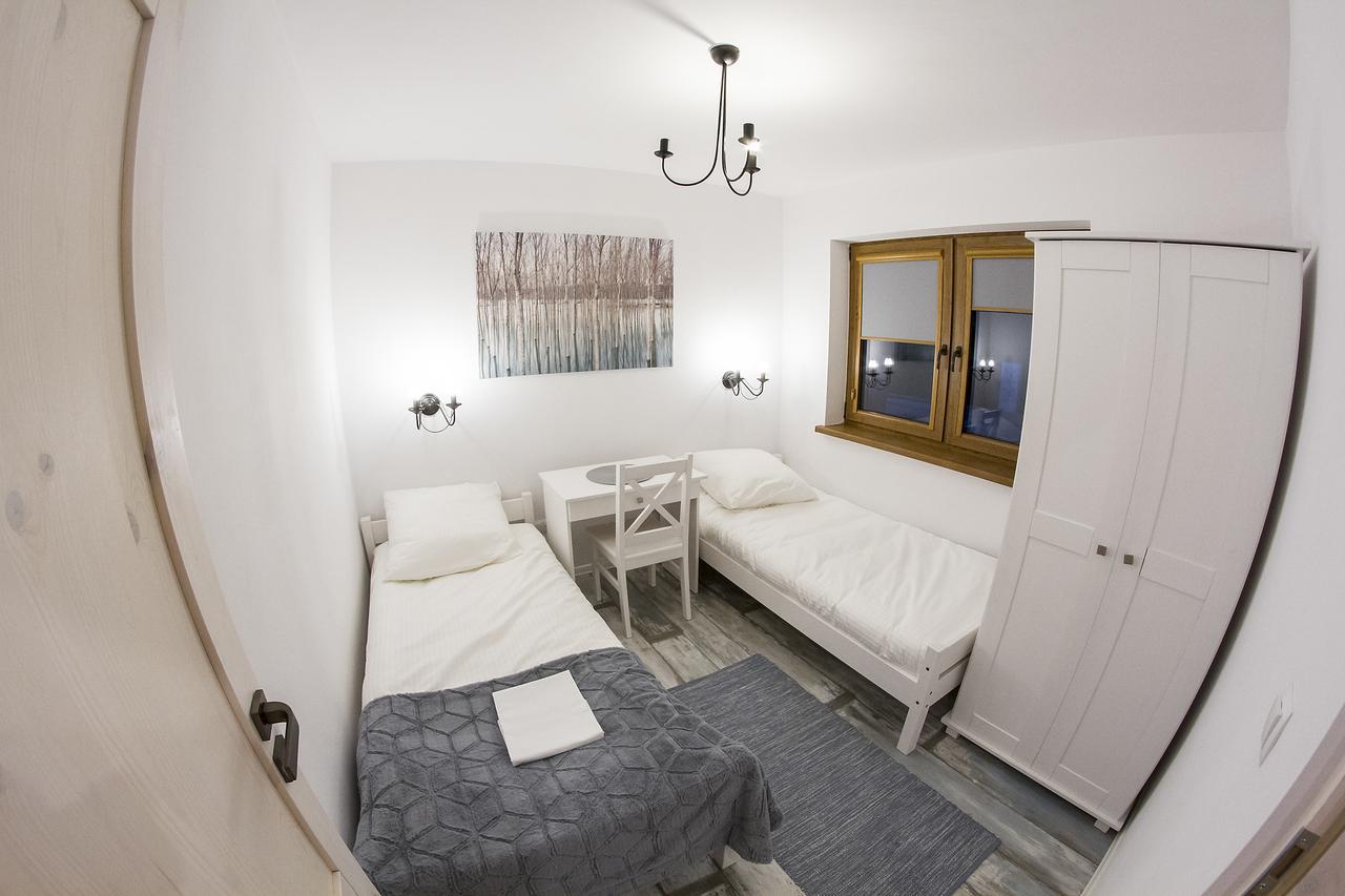 "Miedzy Gruszka A Sanem" Apartamento Lesko Exterior foto