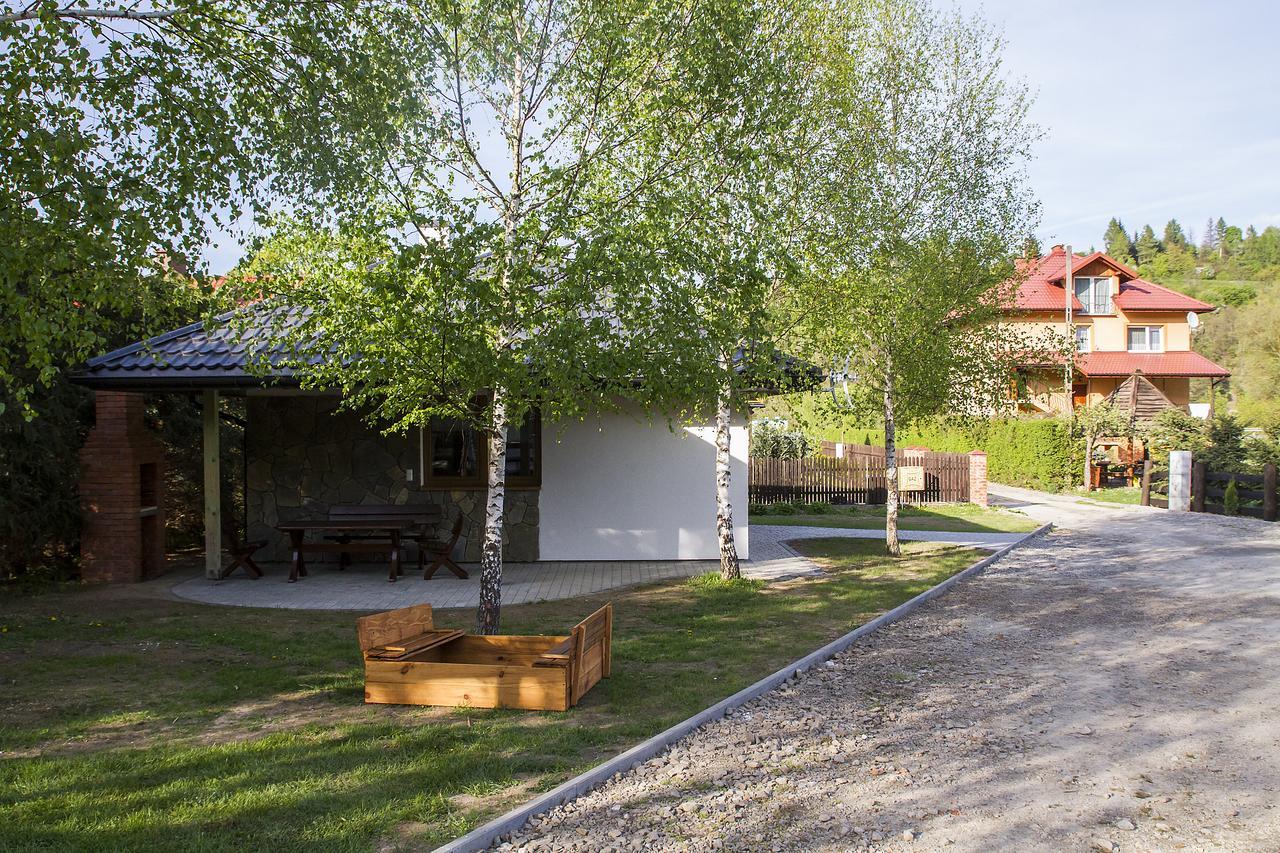 "Miedzy Gruszka A Sanem" Apartamento Lesko Exterior foto