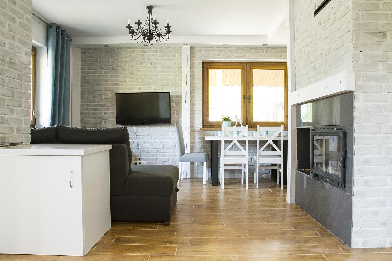"Miedzy Gruszka A Sanem" Apartamento Lesko Exterior foto